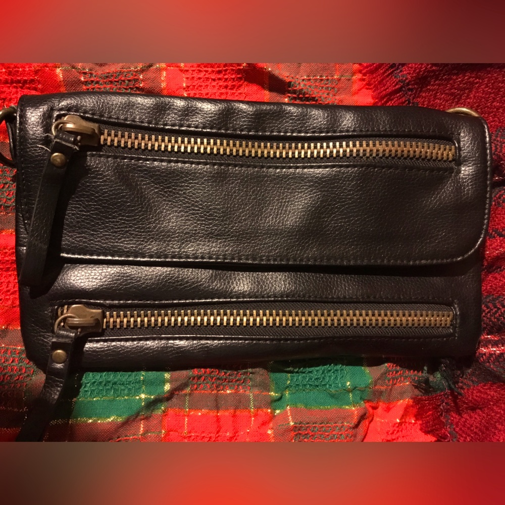 Crossbody purse